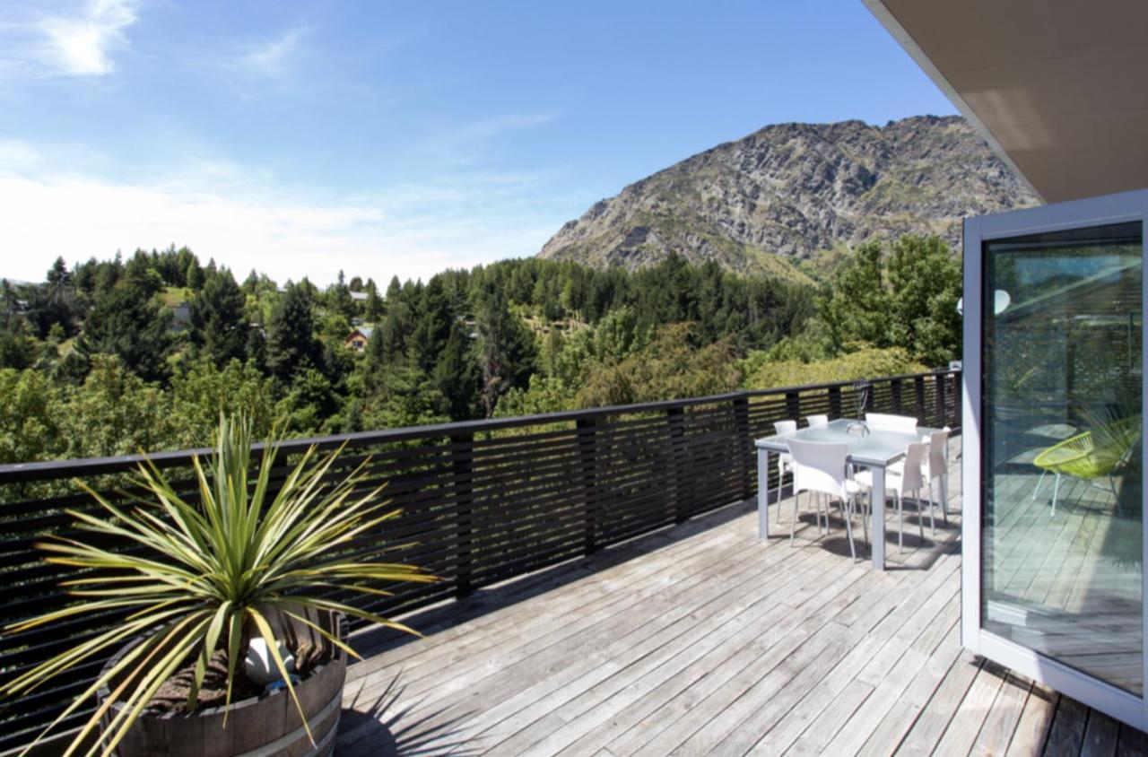 Treehouse Spa Escape - Private Spa Pool Queenstown Exterior photo