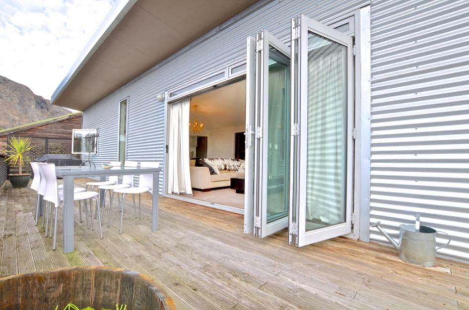 Treehouse Spa Escape - Private Spa Pool Queenstown Exterior photo